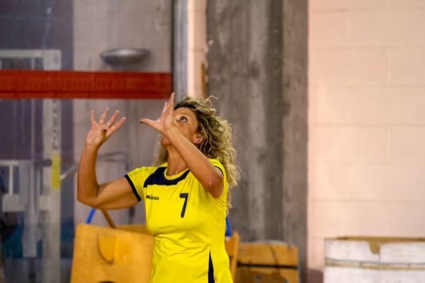 volley-180361DD3F-C45D-5295-AAFE-D1A6123B37F3.jpg