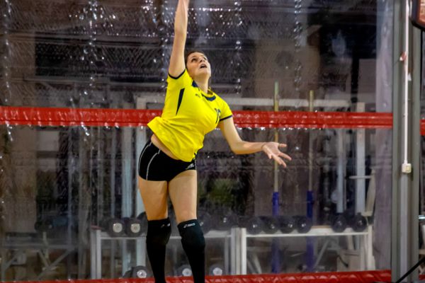volley-609326EDD2-0503-6C33-3920-86226C76F2CB.jpg